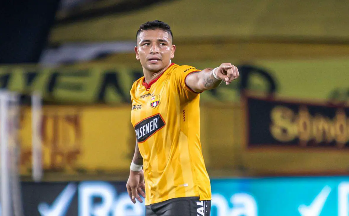 Экс-футболист сборной Эквадора Марио Пинйеда (ФК 