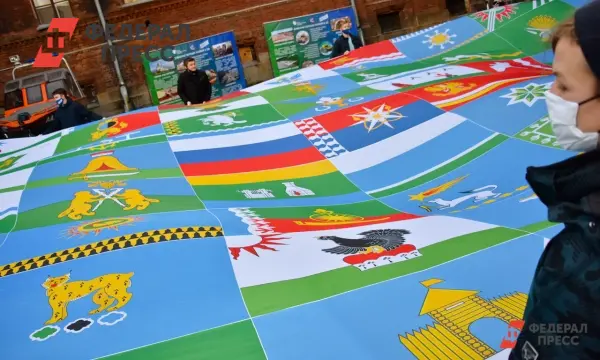 Владимир Путин и Есенгалий Ибраев обсуждают ответ Тюменской области на вызовы-0