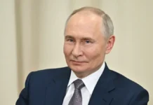 Владимир Путин поздравил МЧС с Днем спасателя и выразил восхищение vladimir putin pozdravil mchs s dnem spasatelya i vyrazil voshishhenie-urbandigest-ru-0