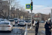 vladivostok preodolevaet trudnosti dorog izza probok i remonta na ulicze spiridonova-urbandigest-ru-0