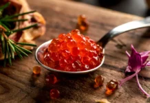 Цена на красную икру снижается в РФ после Лососевой путины czena na krasnuyu ikru snizhaetsya v rf posle lososevoj putiny-urbandigest-ru-0