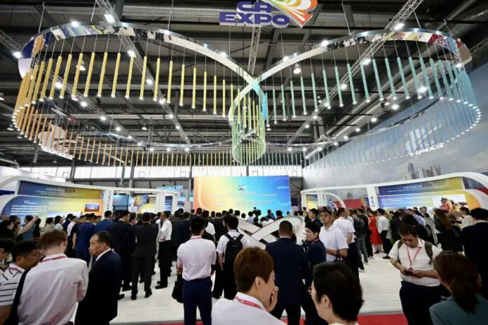 Денис Паслер: Свердловская область лидирует в событийном туризме-0