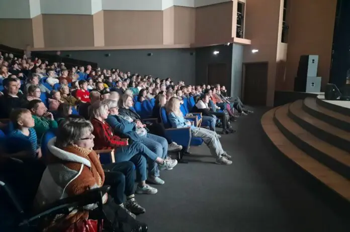 Кинофестиваль "Золотой Ворон" в Свердловской области: 140+ показов-0