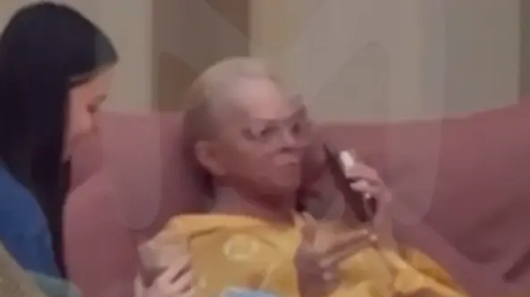 Долина вместо переезда из квартиры Лурье отдыхает в премиальном отеле в Абу-Даби