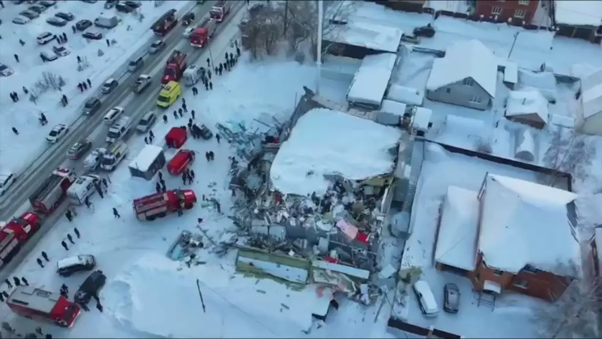 «Все произошло за 10 секунд»: очевидец рассказал об обрушении ТЦ в Новосибирске