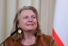 oczenka karin knajsl zayavleniya yuliana bulaya v pase o rossii-urbandigest-ru-0