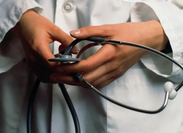 Врач Илья Аверьянов, ИА PrimaMedia