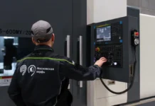 Московская верфь: Собянин и Ликсутов внедрят инновации в судостроение moskovskaya verf sobyanin i liksutov vnedryat innovaczii v sudostroenie-urbandigest-ru-0