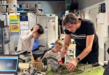 Денис Паслер поддерживает молодые профессиональные кадры Абилимпикса Свердловской области denis pasler podderzhivaet molodye professionalnye kadry abilimpiksa sverdlovskoj oblasti-urbandigest-ru-0