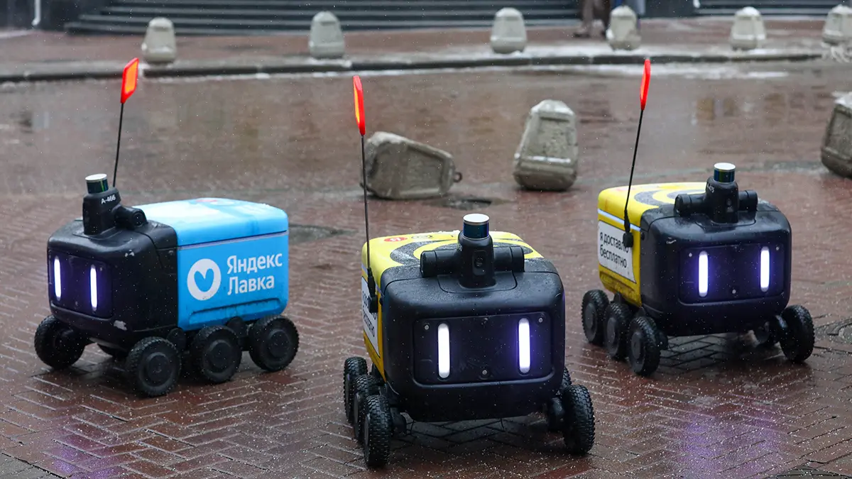 Баранов: Курьеров в Москве планируется заменить роботами-доставщиками