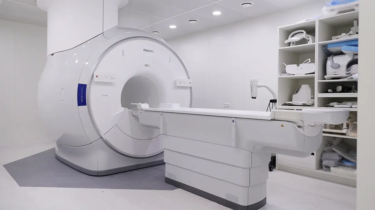 Китайские врачи забыли пациента в томографе на шесть часов