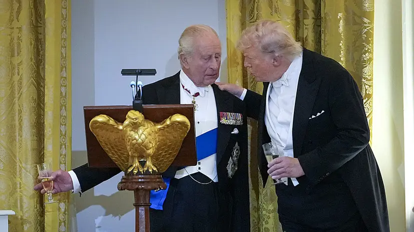 Карл III вручил Трампу рынду с утилизированной подлодки HMS Trump