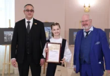 mosgorduma chestvuet yunyh hudozhnikov shaposhnikov i shumenko na vystavke-urbandigest-ru-0