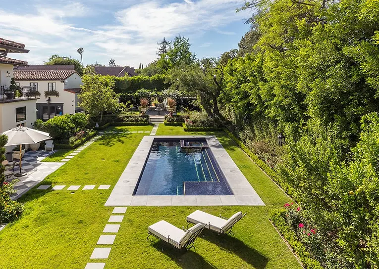 Особняк Оззи Осборна в Хэнкок-парке продан вдовой Шарон-0