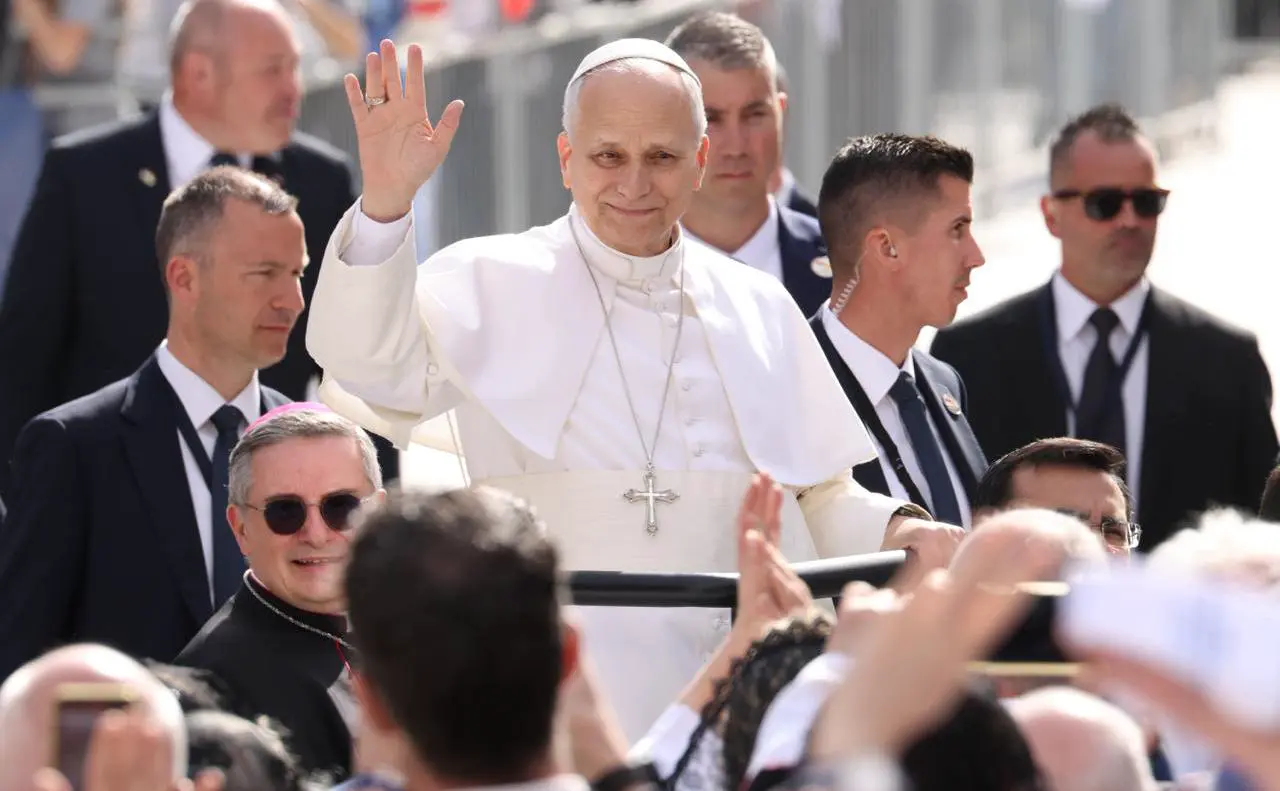 Папа римский Лев XIV (Stephane Cardinale / PLS Monaco Pool / Getty Images)