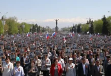 bessmertnyj polk v bishkeke i karakole obedinit lyudej s baskovym-urbandigest-ru-0