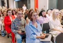 sofpp i valerij pilichev risuyut portret uspeshnogo uralcza-urbandigest-ru-0