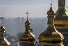 kievskaya lavra v ogne andrej kolesnik obvinyaet minoborony zelenskogo-urbandigest-ru-0