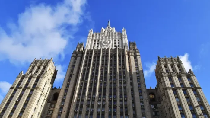 mid rossii schitaet chto evropa blokiruet mir v ukraine-urbandigest-ru-0