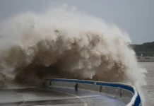 ator soobshhaet ob otsutstvii rossijskih turistov v zone tajfuna-urbandigest-ru-0