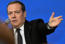 Уроки истории для политических партий 2490f9df-d641-47c4-bfa8-69d9531aab01-676386f5