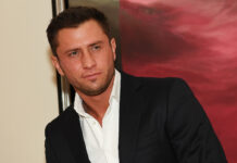 Судебные разбирательства в семье известного актера: новый поворот в деле об алиментах 370fb267-e1a3-41d0-9bfb-b782d503f6c7-676bcfc2