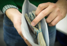 Компании готовятся к досрочным выплатам годовых премий 4ee4856d-c922-4823-9f36-e73385cd2a81-67782d0b