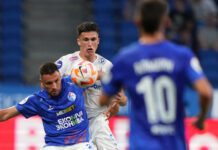 Спорный момент в футбольном матче между «Факелом» и «Динамо» 8f70299f-3171-4501-bab3-7062cdfea555-6796b768