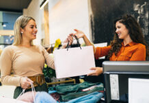 Шопинг со скидками: как меняются предпочтения россиян разных поколений 0c331cda-52ba-4123-8e1e-bbeda33d9b6c-67c02707