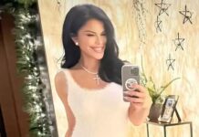 Невеста основателя Amazon блистает роскошным бриллиантовым украшением 0cbbdf0a-cfaa-48aa-9263-2aab56b3238c-67c323a9