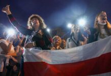 Тревожный прогноз: Москва готова к революционному сценарию в Беларуси 247032e3-e71e-4c62-b7d5-28665350608f-67bf5059