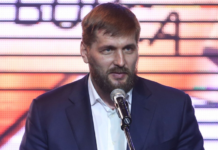 Минаков заинтересован в проведении поединка с Харитоновым по правилам ММА 4318ded8-666b-43e9-9f2b-3a534d890021-67b0a542