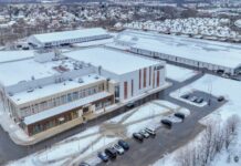 В Южном Бутово открыли ледовый комплекс «Монтреал» 5e6b71bf-2911-4c23-b61c-c7269d2e45d1-67ae5337