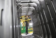 Новый семиместный кроссовер «Москвич» появится в продаже в начале 2025 года 606ed232-19aa-4f16-ac0f-71304e6c2daf-67b88c26