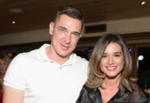 Бывший супруг Ксении Бородиной продемонстрировал теплые отношения с первой женой 890bd027-1951-4f26-8126-8b5ee4f732a1-67c13697