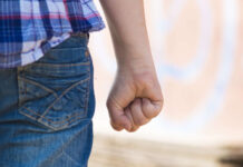 Пострадавший в конфликте в баре Владивостока получил серьезные травмы a4ff5b09-11de-4f4e-9c17-ddbea360604d-67b5238b