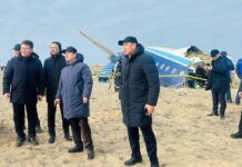 Спасатель раскрыл секрет чудесного спасения пассажиров в авиапроисшествии под Актау b08c5b63-57bc-4a44-904b-a37f2b9cf409-67bf1ceb