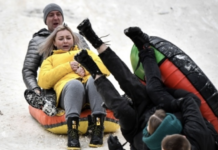 Как обеспечить безопасное зимнее развлечение: советы травматолога Тернового b151ea5c-a266-424b-92d1-c948a62579ad-67b4fe32