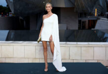 Шарлиз Терон продемонстрировала естественную красоту на пляже в Мексике f29d7988-af7e-40ed-bc20-03967035c4ad-67c6de60