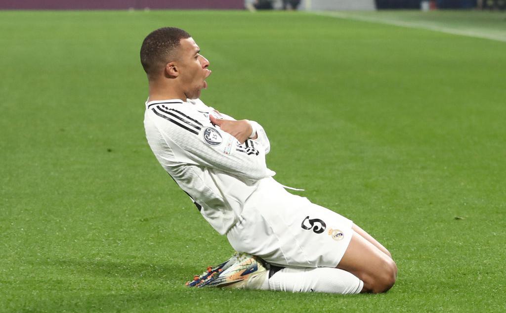 Килиан Мбаппе (Marco Luzzani / Getty Images)
