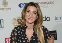 Ксения Бородина порадовала поклонников, представив очаровательного нового члена семьи 138fc7f2-9b63-4234-89e2-fa76dd6f92c8-67cdaf55