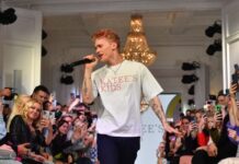 Приемный отец Дани Милохина прояснил ситуацию с военкоматом 1d9d8a32-36b1-4a66-be4a-8b226a4b9492-67d8a687