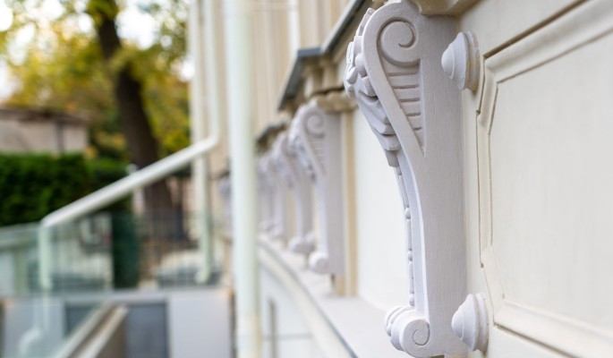 На Софийской набережной отреставрировали здания XIX-ХХ веков