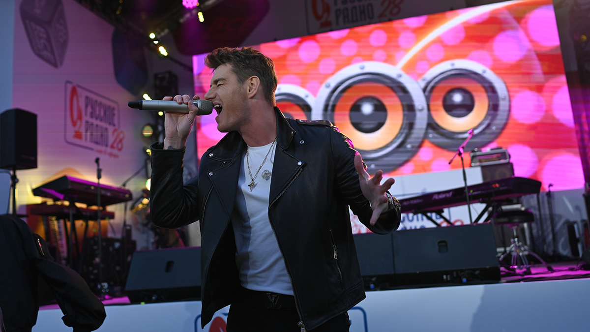 Депутат Толмачев призывает певца Воробьева вернуться в Москву из Лос–Анджелеса