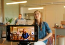 Соцсети как спасательный круг в эпоху перемен 314ee1ee-74a6-4abc-9536-412d54fc6210-67cac3cf