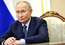 Найдены сенсационные архивные материалы общения Путина с украинцами в Киеве 46f7df89-08b7-41d9-9a83-d21ff2bac7b1-67d72219