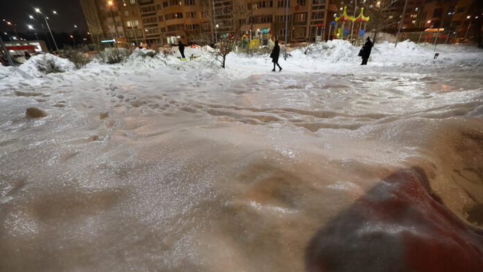 Последствия ледяного дождя в Москве