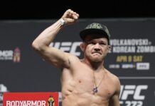 Петр Ян выразил восхищение победой Двалишвили над братом Нурмагомедова 5ee92c9f-d82d-42ae-9abd-0b6b954741a8-67dff83e