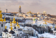 Мощные взрывы сотрясли украинскую столицу KievPecherskLavraInWinterKievUkraine