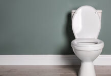 Коммунальная авария омрачила новогодние праздники жителям Елизово NewCeramicToiletBowlNearGreyWall